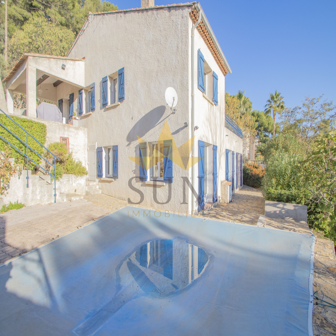 Vente Maison 206m² 8 Pièces à Le Revest-les-Eaux (83200) - Sun Immobilier Toulon